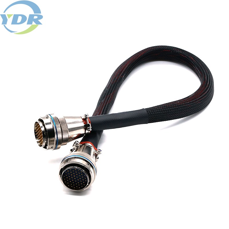 کانکتور سیم از چه قطعاتی تشکیل شده است؟